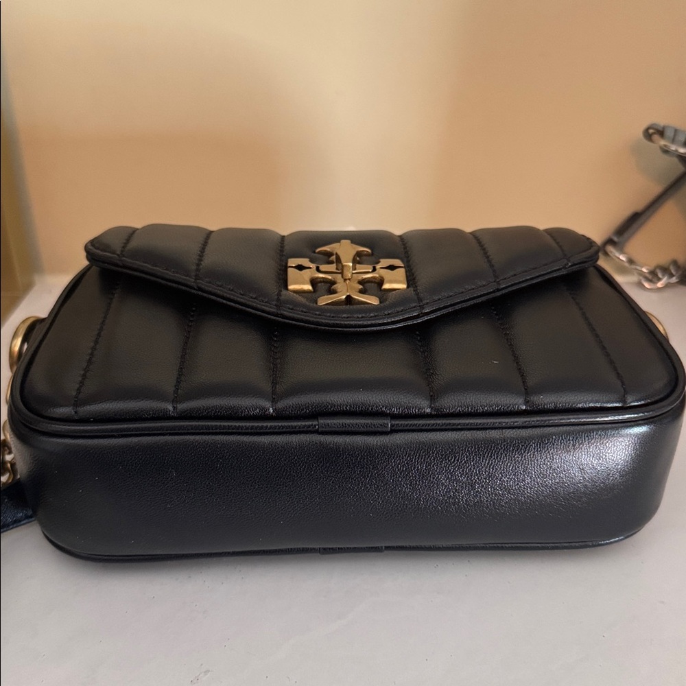 Tory Burch Kira Camera Crossbody NWT - Picture 8 of 17